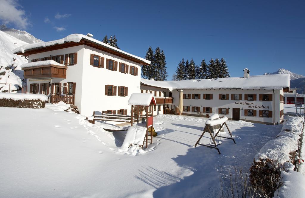 Gaestehaus Am Graben Reutte Exterior photo