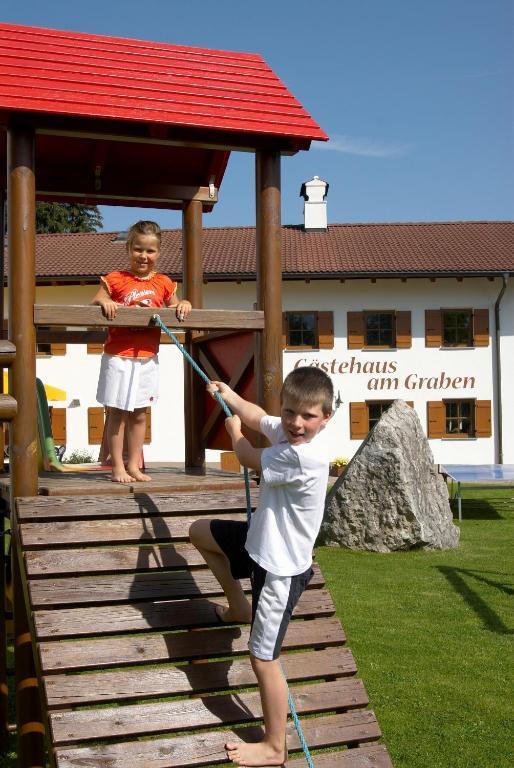 Gaestehaus Am Graben Reutte Exterior photo