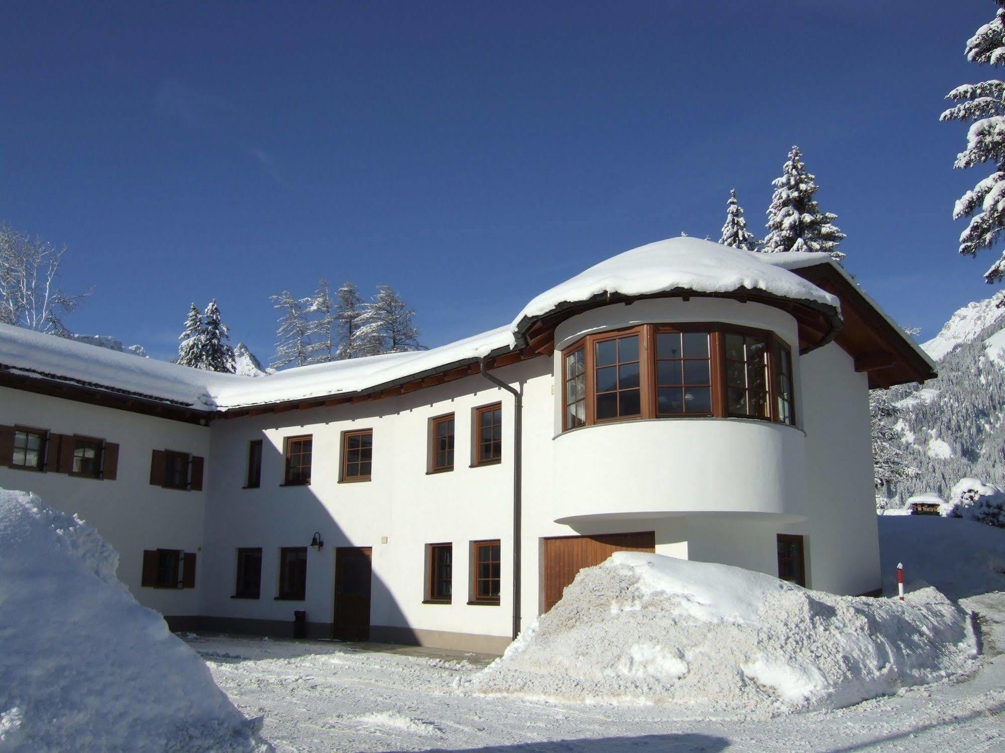 Gaestehaus Am Graben Reutte Exterior photo