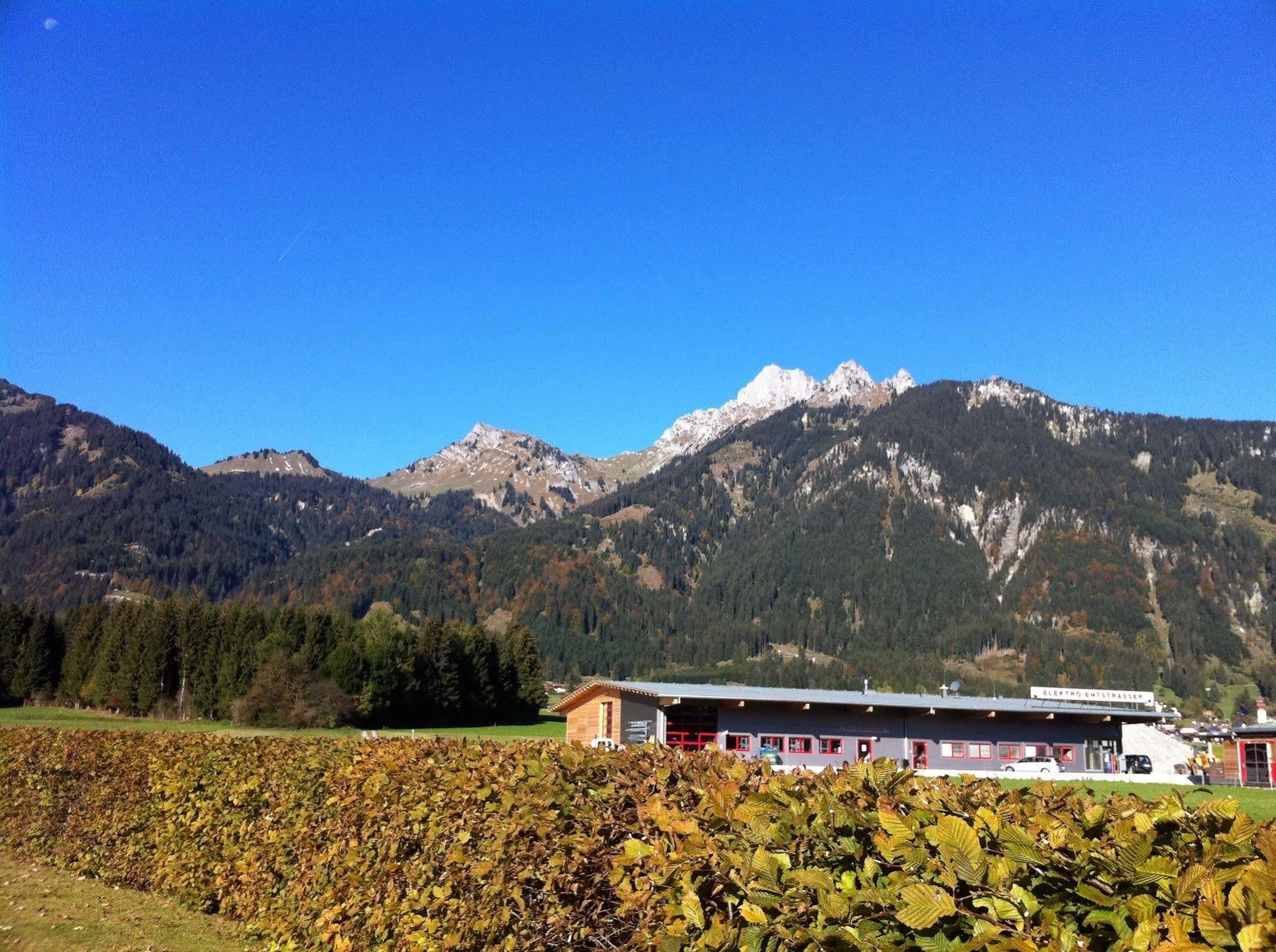 Gaestehaus Am Graben Reutte Exterior photo